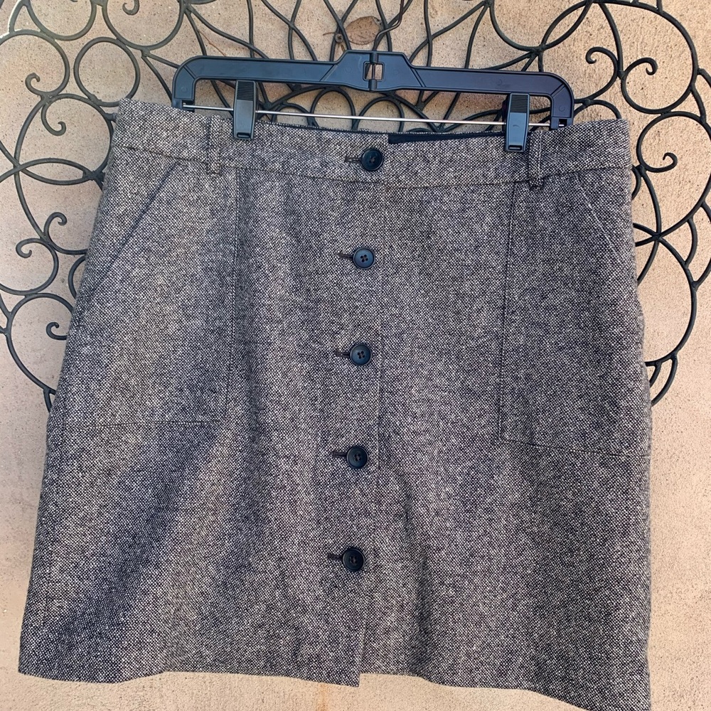 Eddie Bauer Tweed Button Front Short Skirt
